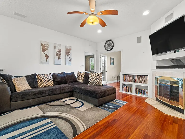 8432 Millstream Dr — Photo 8