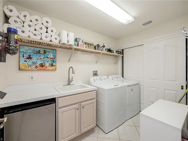 8200 Saratoga Dr #401 — Photo 19