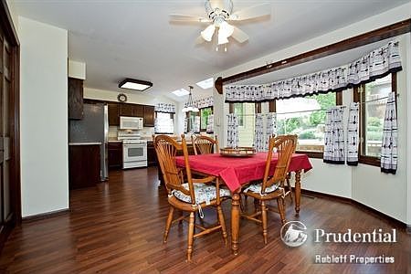 4th image of 3308 Parkside Dr