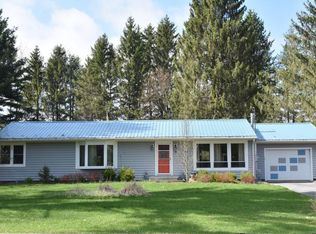 8 Ogden Rd, Ithaca, NY 14850