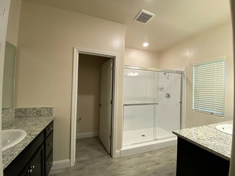 2430 W Mallard Ln — Photo 1