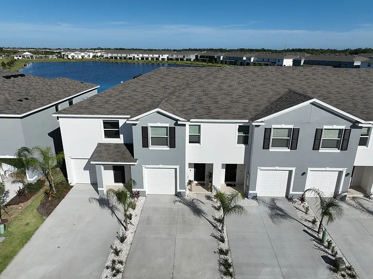379 Mangrove Shade Cir — Photo 2