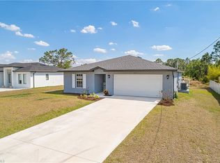 3611 39th St SW, Lehigh Acres, FL 33976