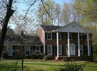 4811 Ramblewood Dr, Greensboro, NC 27406