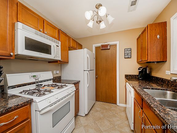 5th image of 2027 Cardinal Dr