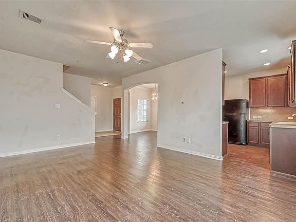 5th image of 11519 Champions Green Dr