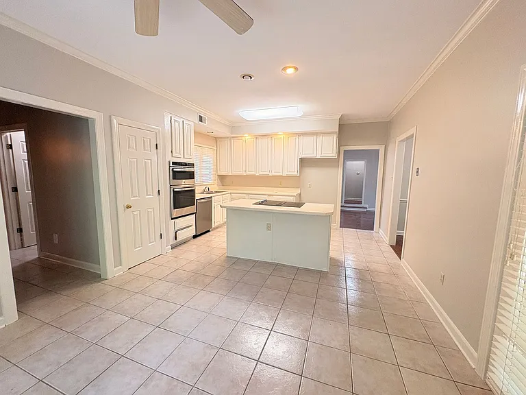 1703 Bryn Mawr Cv — Photo 12