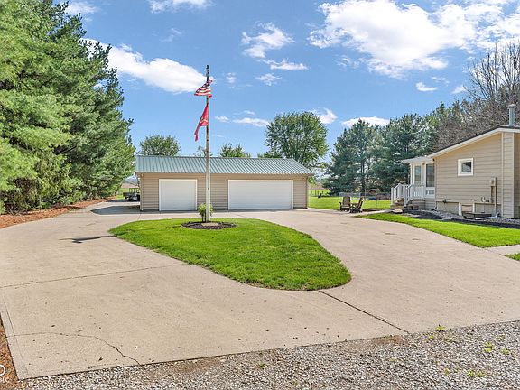 5th image of 4315 W Us Highway 136