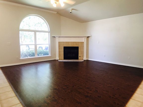3rd image of 1332 Teakwood Dr