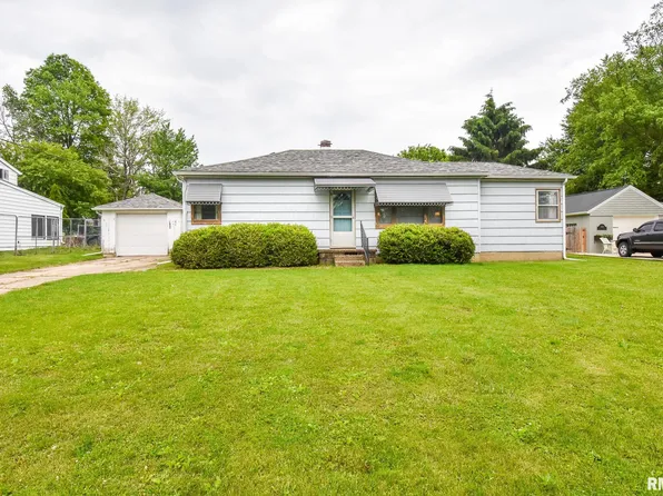 111 Linden Ave, Metamora, IL 61548