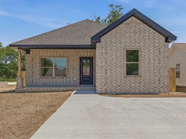 912 Lange St, Leachville, AR 72438