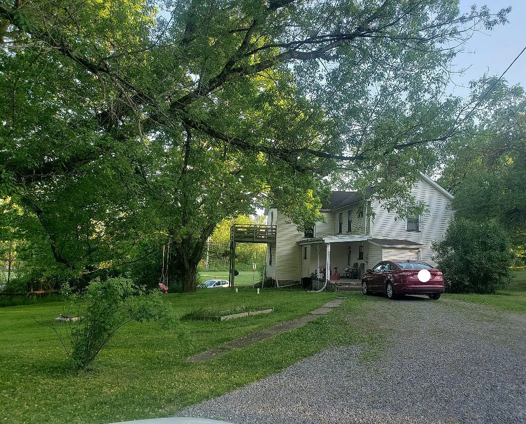 2 bed, 1100 sqft, $875 — Photo 1