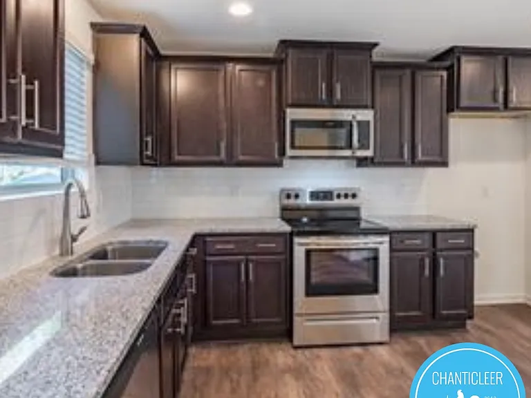 533 Hobkirks Pl #1 — Photo 1