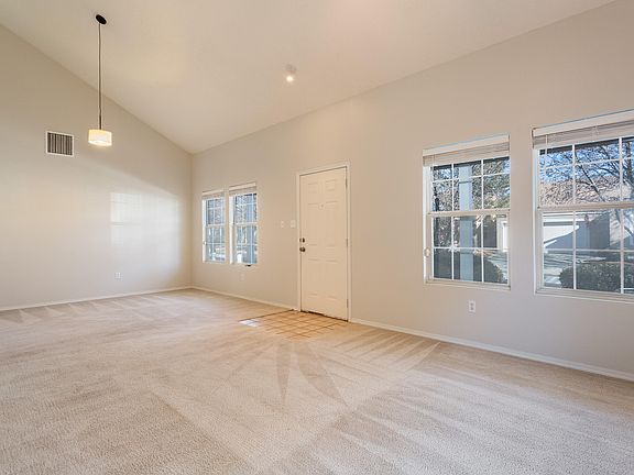 4th image of 10609 Hatch Dr NW