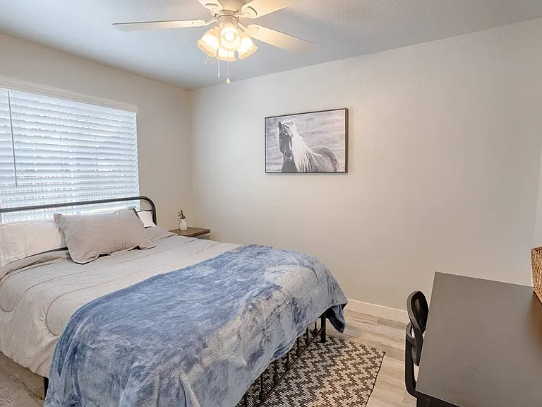 1110 W Woodland Lake Rd #C — Photo 8