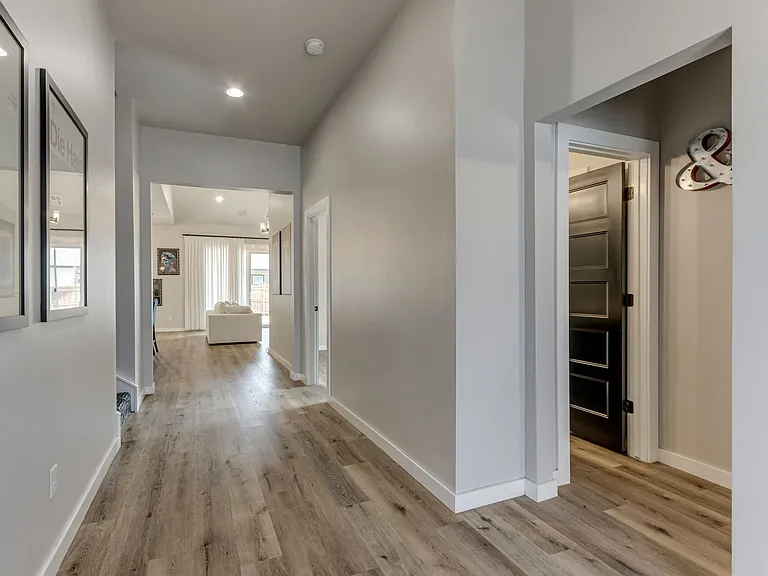 7404 NW 159th Ter — Photo 5