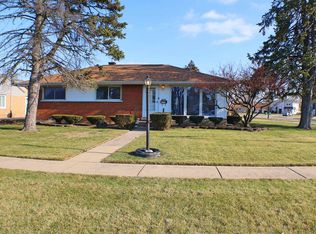 8355 Mulligan Ave, Burbank, IL
