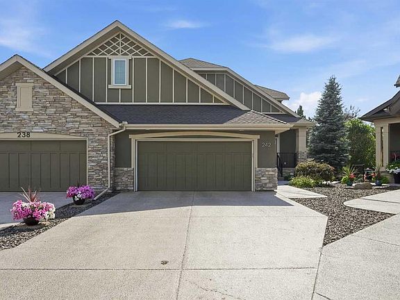 3rd image of 242 NE Cranleigh Pl SE