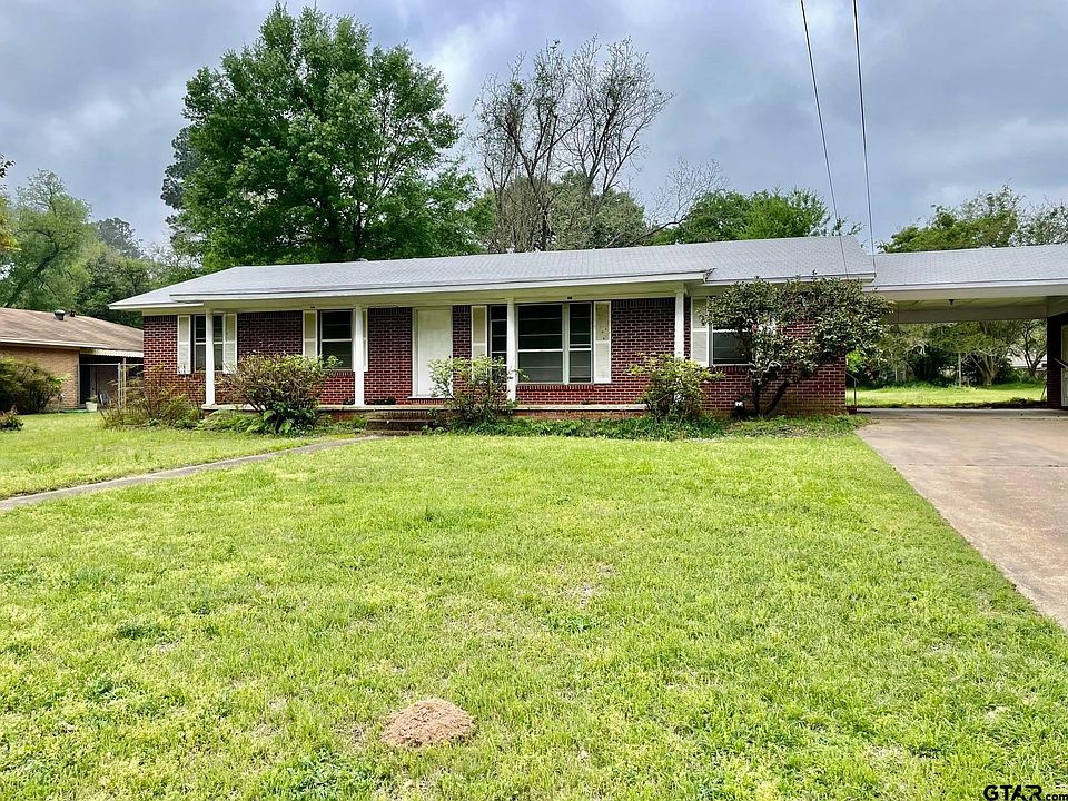 1st image of 210 Cordell Dr