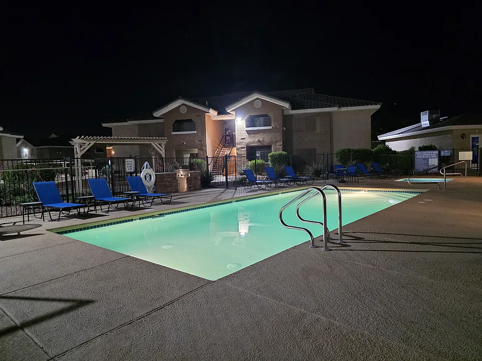 Bella Fiore pool at night