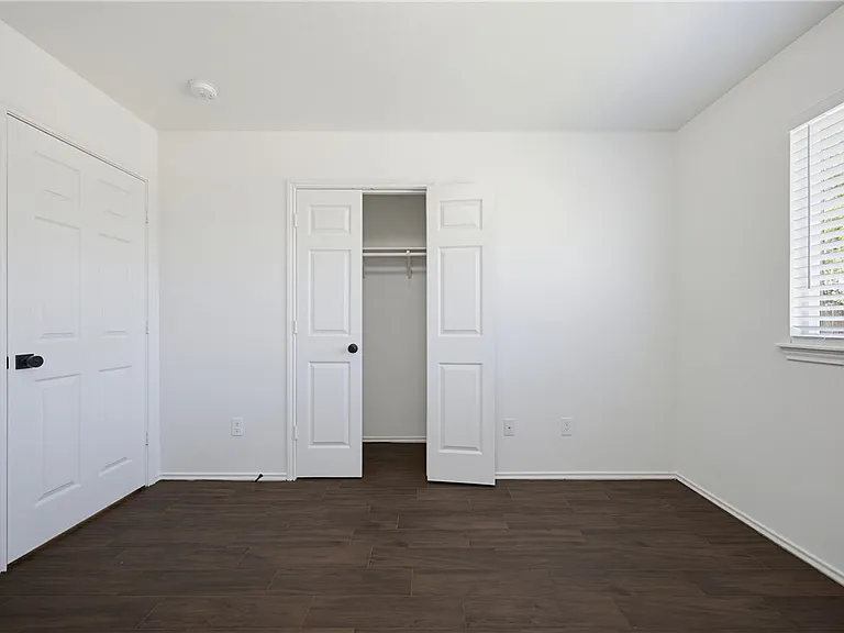 7846 Calgary Dr — Photo 6