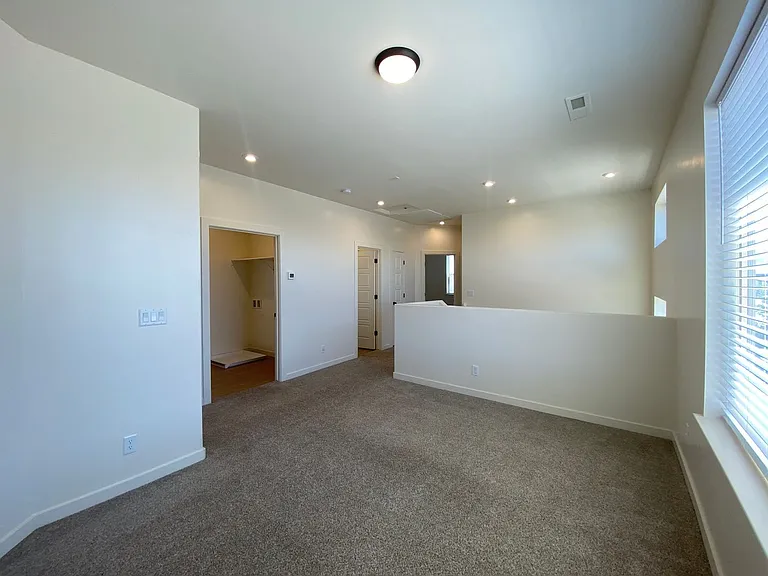 767 W Scarlet Hill Dr — Photo 23
