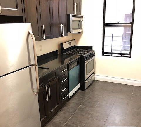 3rd image of 133 Seaman Ave APT 2c