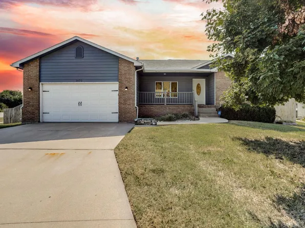 1425 E Longhorn Dr, Derby, KS 67037