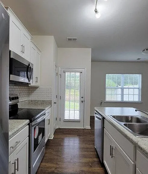 31 Moorlyn Ln — Photo 4