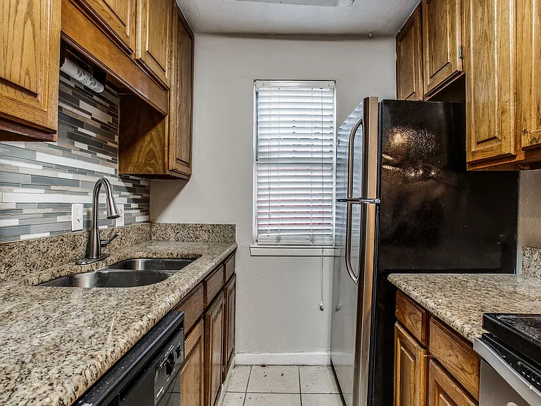 5114 Bryan St — Photo 10