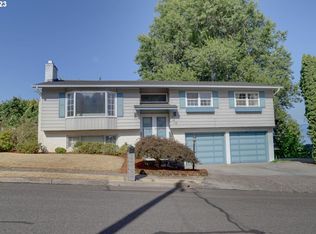 945 NW Riverview Ave, Gresham, OR 97030