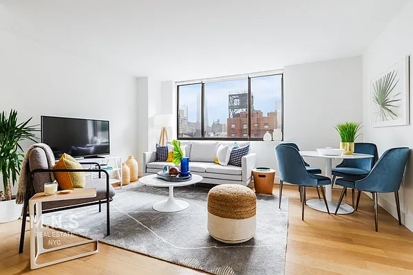 Rented by MNS | media 13