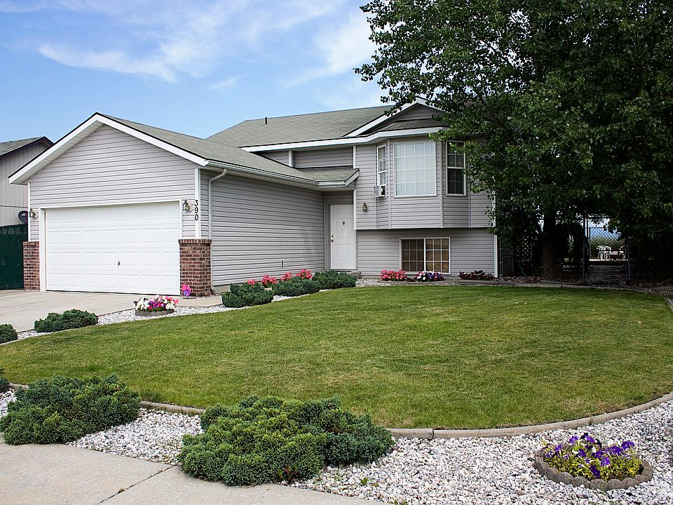 1st image of 390 E Tiger Ave