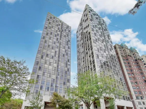 345 W Fullerton Pkwy APT 2101, Chicago, IL 60614