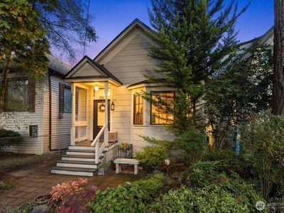 206 25th Avenue S, Seattle, WA, 98144