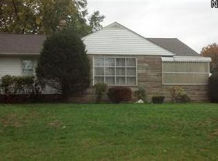 25962 Highland Rd, Richmond Heights, OH