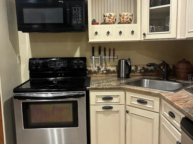 605 3rd St W — Photo 19