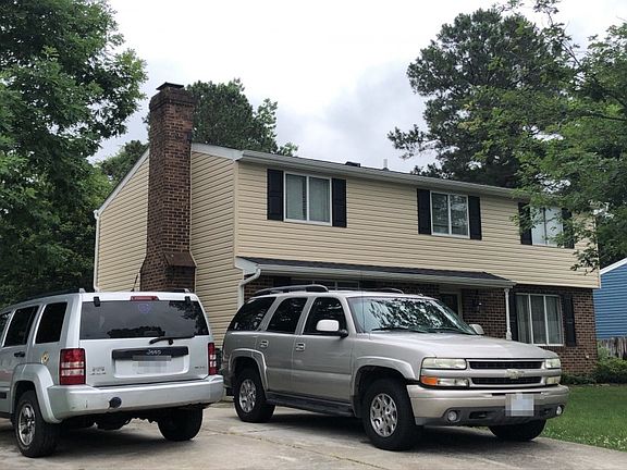 3rd image of 329 Cloverfield Ln