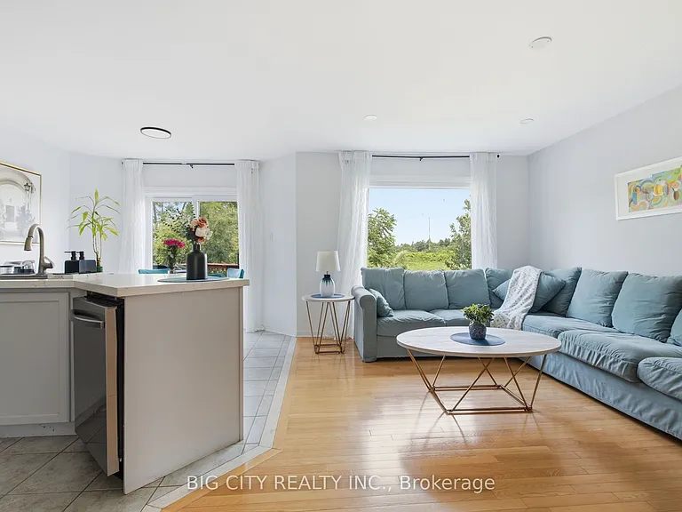 7395 Banffshire Ct #MAIN UPPER — Photo 15