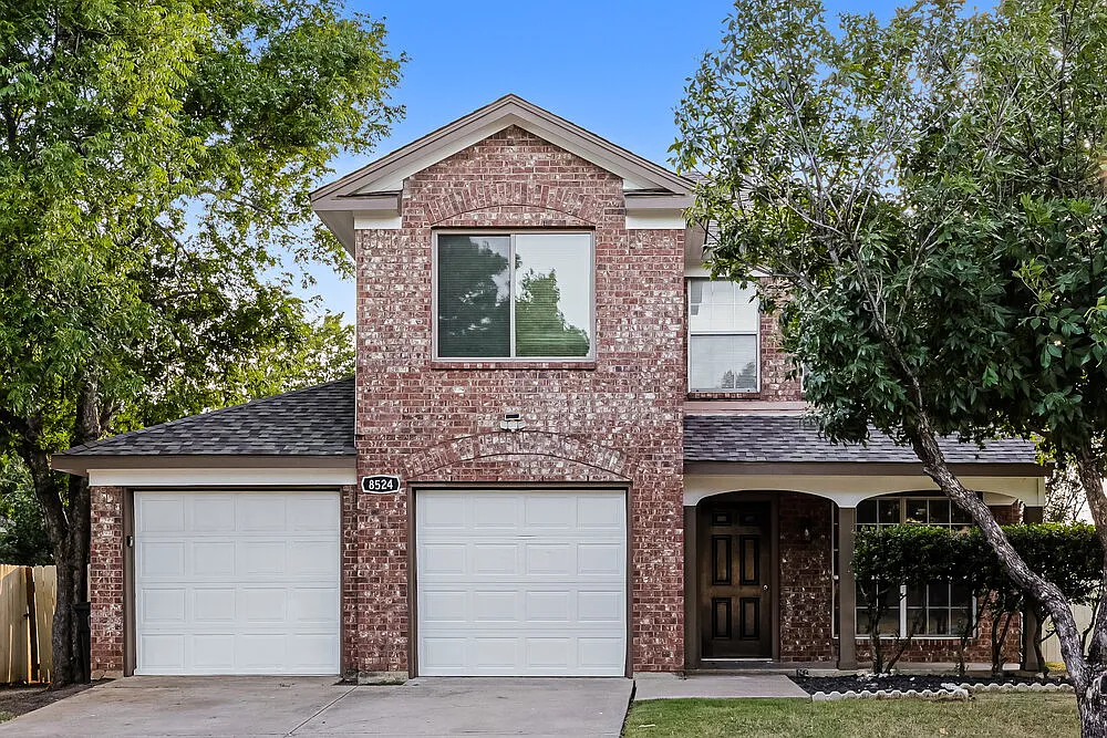 3 bed, 2.5 bath, 1633 sqft, $2,095 — Photo 1