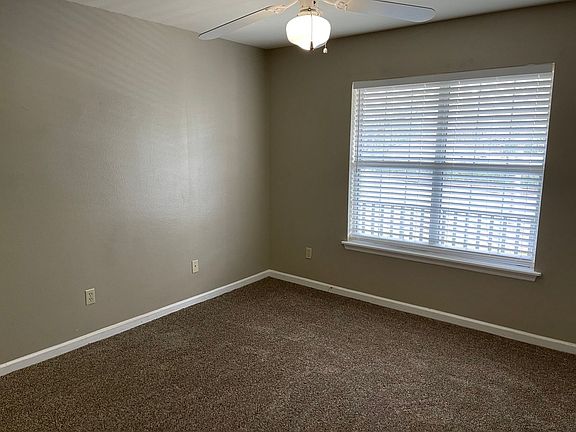 3rd image of 2719 W Tharpe St APT 4