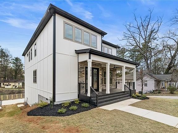 3rd image of 2030 Cambridge Ave