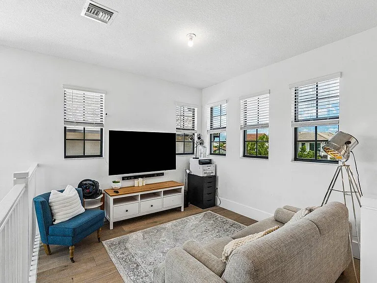 8795 Grand Prix Ln — Photo 30
