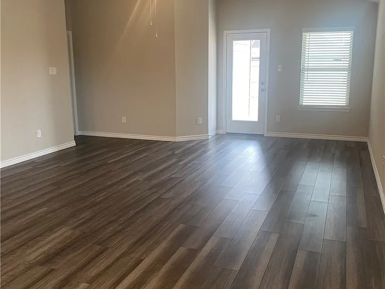 1110 Kennesaw Dr — Photo 8