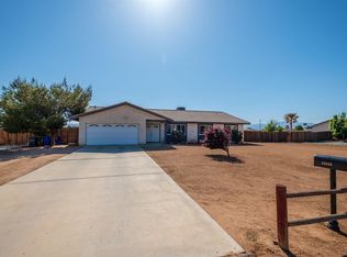 15245 Blackfoot Rd, Apple Valley, CA 92307