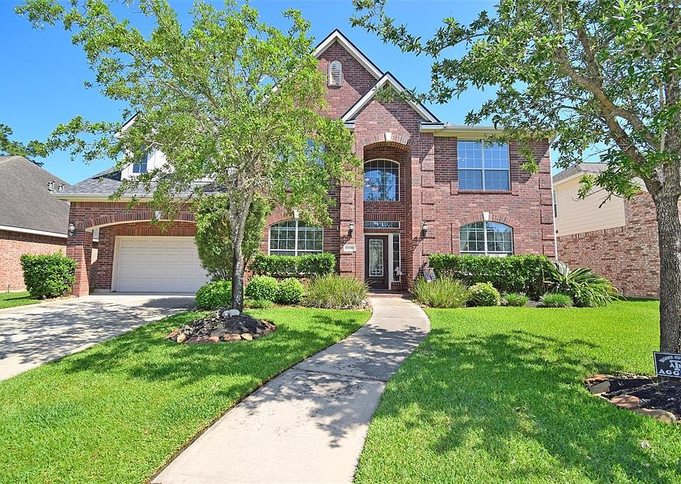 1st image of 12718 Songhollow Dr