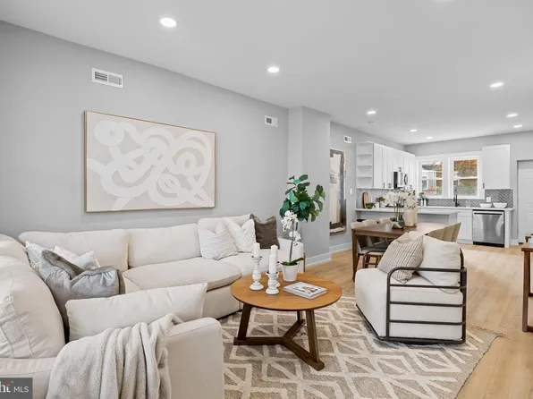 1030 S Frazier St, Philadelphia, PA 19143