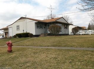 1500 Gypsy Ln, Niles, OH 44446