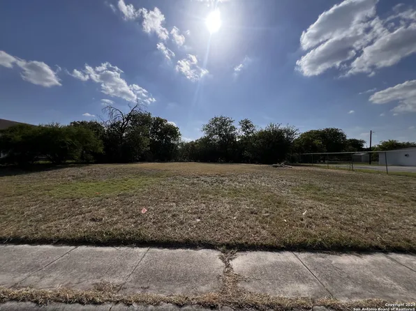 319 HORTENCIA AVE 1 LOT W, San Antonio, TX 78237