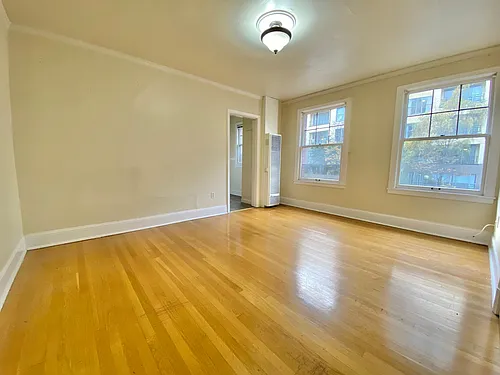 Embassy Apartments Photo 1